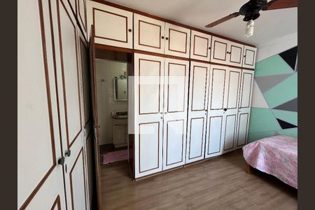 Quarto de apartamento para alugar com 3 quartos, 132m² em Jardim Sulacap, Rio de Janeiro