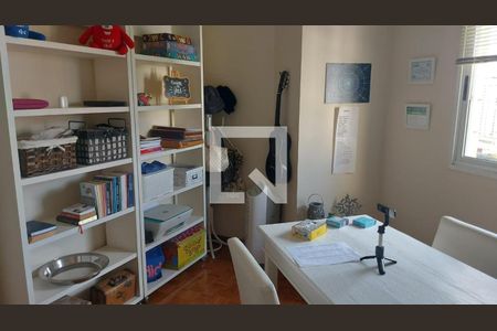 Apartamento à venda com 112m², 3 quartos e 3 vagasEscritório