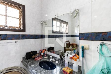 Casa para alugar com 110m², 2 quartos e 2 vagasBanheiro Social