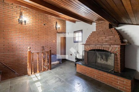 Casa para alugar com 110m², 2 quartos e 2 vagasSotão