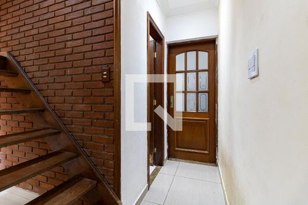 Corredor de casa para alugar com 2 quartos, 110m² em Sacoma, São Paulo