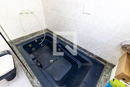 Casa para alugar com 110m², 2 quartos e 2 vagasBanheiro Social