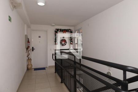 Apartamento para alugar com 38m², 2 quartos e 1 vagaÁrea comum - Saguão do andar