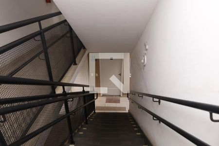 Apartamento para alugar com 38m², 2 quartos e 1 vagaÁrea comum - Saguão do prédio