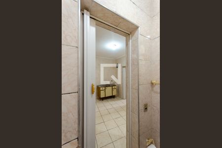 Casa para alugar com 25m², 1 quarto e sem vaga Casa para alugar com 25m², 1 quarto e sem vagaBanheiro