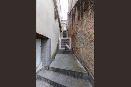 Casa para alugar com 25m², 1 quarto e sem vaga Casa para alugar com 25m², 1 quarto e sem vagaEntrada