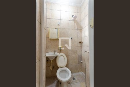 Casa para alugar com 25m², 1 quarto e sem vaga Casa para alugar com 25m², 1 quarto e sem vagaBanheiro