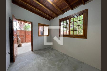 Casa à venda com 120m², 2 quartos e 2 vagas Casa à venda com 120m², 2 quartos e 2 vagasEntrada