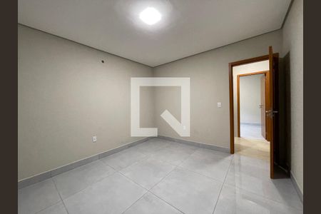 Casa à venda com 120m², 2 quartos e 2 vagas Casa à venda com 120m², 2 quartos e 2 vagasQuarto 2