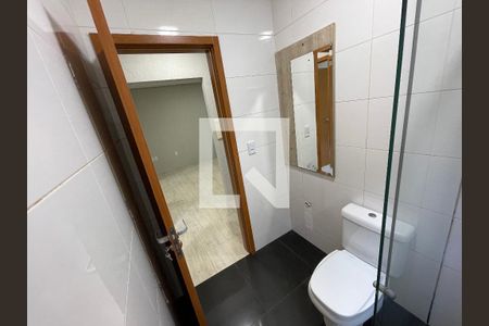 Casa à venda com 120m², 2 quartos e 2 vagas Casa à venda com 120m², 2 quartos e 2 vagasBanheiro