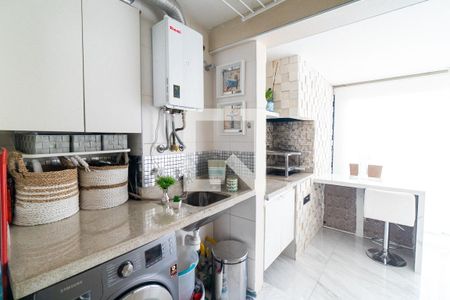 Apartamento à venda com 108m², 3 quartos e 2 vagas Apartamento à venda com 108m², 3 quartos e 2 vagasÁrea de Serviço
