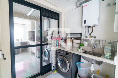 Apartamento à venda com 108m², 3 quartos e 2 vagas Apartamento à venda com 108m², 3 quartos e 2 vagasÁrea de Serviço