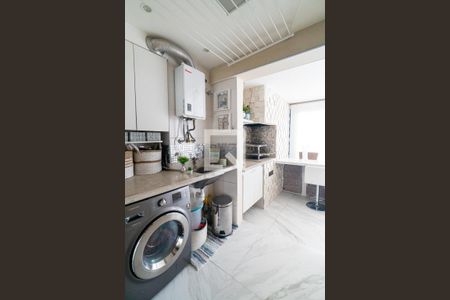 Apartamento à venda com 108m², 3 quartos e 2 vagas Apartamento à venda com 108m², 3 quartos e 2 vagasÁrea de Serviço