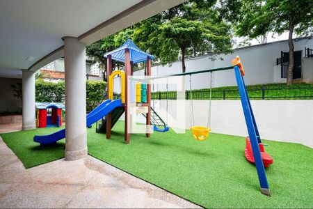 Apartamento à venda com 108m², 3 quartos e 2 vagas Apartamento à venda com 108m², 3 quartos e 2 vagasÁrea comum - Playground