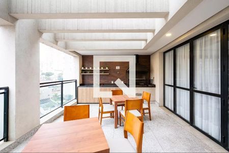 Apartamento à venda com 108m², 3 quartos e 2 vagas Apartamento à venda com 108m², 3 quartos e 2 vagasÁrea comum - Churrasqueira