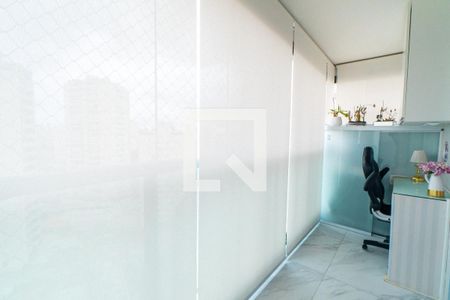 Apartamento à venda com 108m², 3 quartos e 2 vagas Apartamento à venda com 108m², 3 quartos e 2 vagasSacada da Suite 1