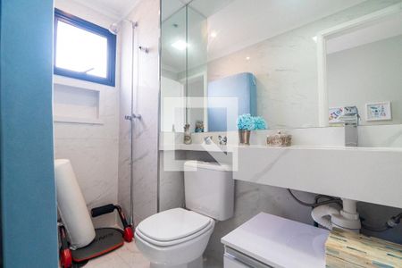 Apartamento à venda com 108m², 3 quartos e 2 vagas Apartamento à venda com 108m², 3 quartos e 2 vagasBanheiro da Suíte 2