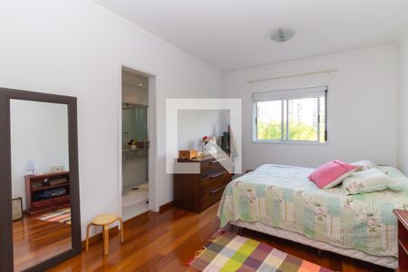 Apartamento à venda com 151m², 3 quartos e 3 vagasSuíte 1