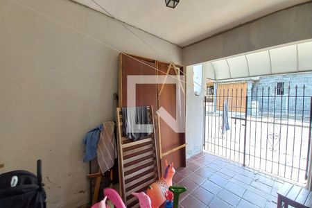Casa à venda com 150m², 3 quartos e 1 vaga Casa à venda com 150m², 3 quartos e 1 vagaGaragem