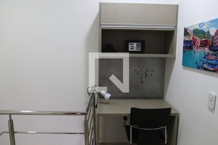 Apartamento para alugar com 77m², 2 quartos e 1 vagaEscritório