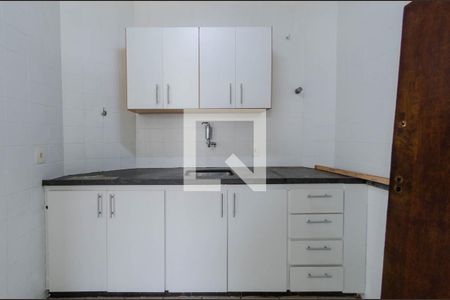 Cozinha de apartamento para alugar com 3 quartos, 80m² em Estoril, Belo Horizonte