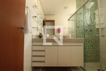 Apartamento à venda com 260m², 4 quartos e 4 vagasBanheiro