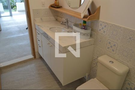 Casa à venda com 318m², 4 quartos e 4 vagasCasa 2