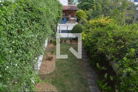 Casa à venda com 318m², 4 quartos e 4 vagasJardim