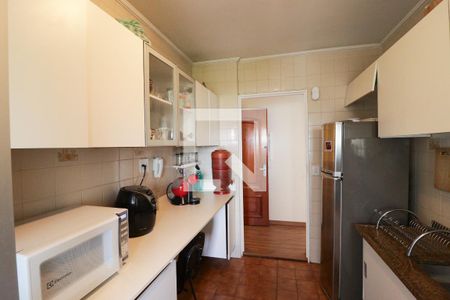 Apartamento à venda com 72m², 2 quartos e 1 vagaCozinha e Área de Serviço