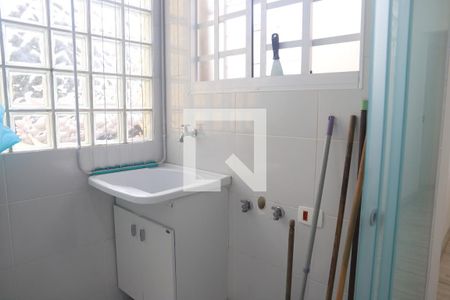 Casa à venda com 140m², 4 quartos e 2 vagasLavanderia Edícula