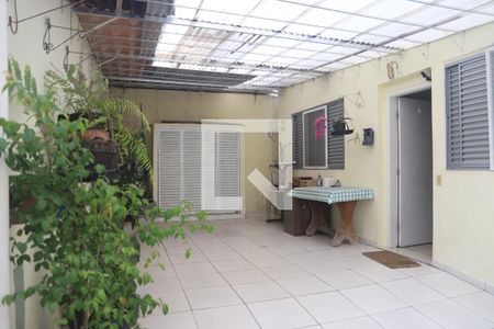Casa à venda com 140m², 4 quartos e 2 vagasGaragem
