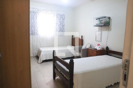 Casa à venda com 140m², 4 quartos e 2 vagasQuarto