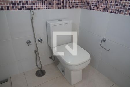 Casa à venda com 140m², 4 quartos e 2 vagasBanheiro 2 Edícula