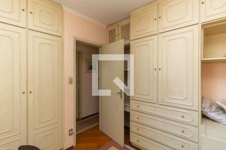 Apartamento à venda com 89m², 3 quartos e 2 vagasQuarto 2