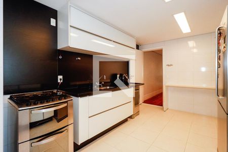 Apartamento para alugar com 141m², 3 quartos e 2 vagasCozinha