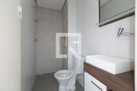 Banheiro de apartamento para alugar com 1 quarto, 36m² em Cidade Líder, São Paulo