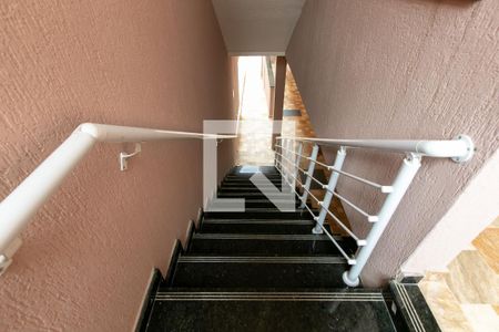 Apartamento para alugar com 36m², 1 quarto e sem vagaEscada / Entrada