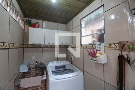 Casa à venda com 200m², 3 quartos e 5 vagasLavanderia