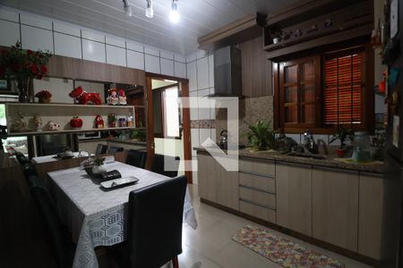 Casa à venda com 200m², 3 quartos e 5 vagasCozinha 
