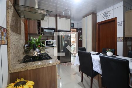 Casa à venda com 200m², 3 quartos e 5 vagasCozinha 