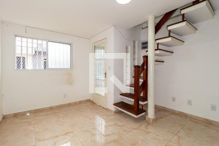 Sala de casa à venda com 2 quartos, 540m² em Vila Prudente, São Paulo