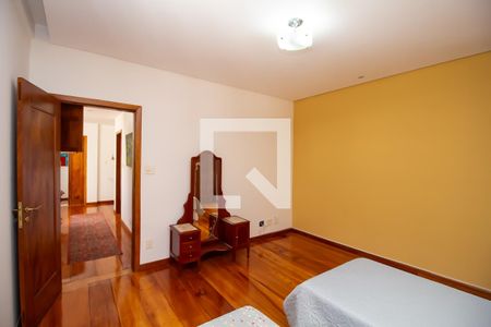 Casa para alugar com 606m², 4 quartos e 4 vagasSuíte 2