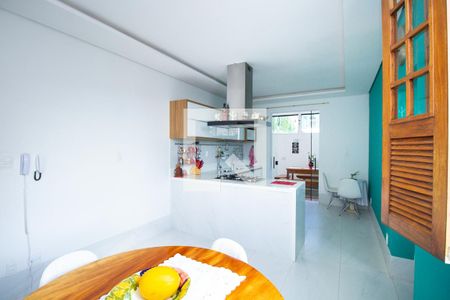 Casa para alugar com 606m², 4 quartos e 4 vagasCozinha