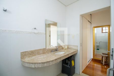 Casa para alugar com 606m², 4 quartos e 4 vagasBanheiro da Suíte 1