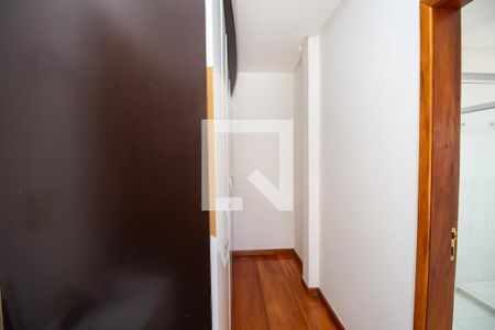 Casa para alugar com 606m², 4 quartos e 4 vagasCloset da suíte 2