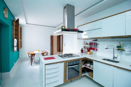 Casa para alugar com 606m², 4 quartos e 4 vagasCozinha