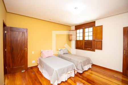 Casa para alugar com 606m², 4 quartos e 4 vagasSuíte 2