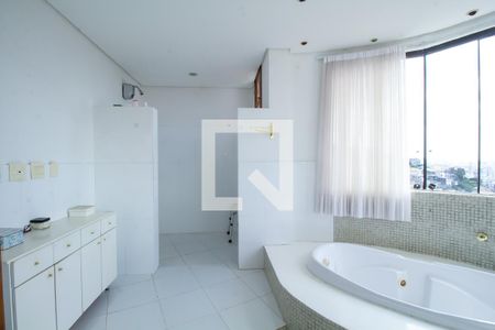 Casa para alugar com 606m², 4 quartos e 4 vagasBanheiro da Suíte 4