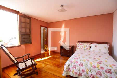 Casa para alugar com 606m², 4 quartos e 4 vagasSuíte 3