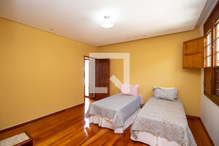 Casa para alugar com 606m², 4 quartos e 4 vagasSuíte 2